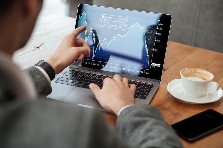 Global Fintech Funding Hits Five-Year Low Despite Digital Asset Surge